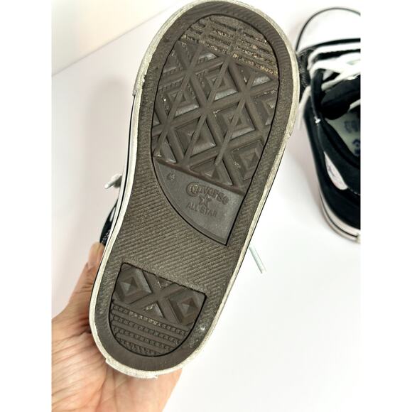 Converse Kids Chuck Taylor High Tops – Size 9 – Black Canvas Sneakers - Picture 8 of 9